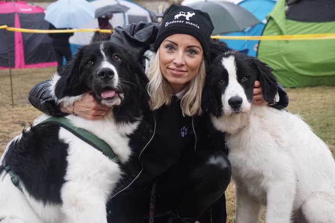 72310282-3076474919060708-8111319989337718784-n.jpg Baileys unokáival Ingrid Gyöngye Conorral és Cleopátrával 2019-ben a komáromi kiállításon: